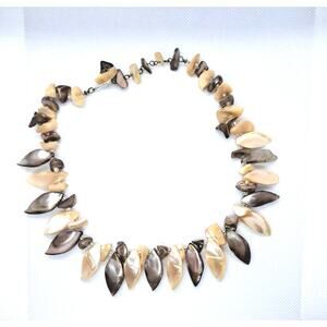 Vintage Shell Choker Necklace Iridescent Mother of Pearl Beach Boho Mermaid